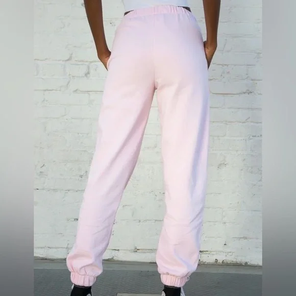 ⭐️ BRANDY MELVILLE Pink Sweatpants - Picture 2 of 7